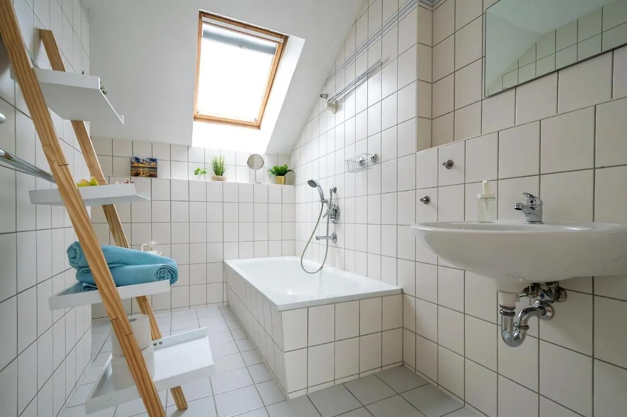 Ferienwohnung Loft 65 qm Netflix WLAN Boxspringbett bis 4 Pers Leipzig 0*,  Deutschland