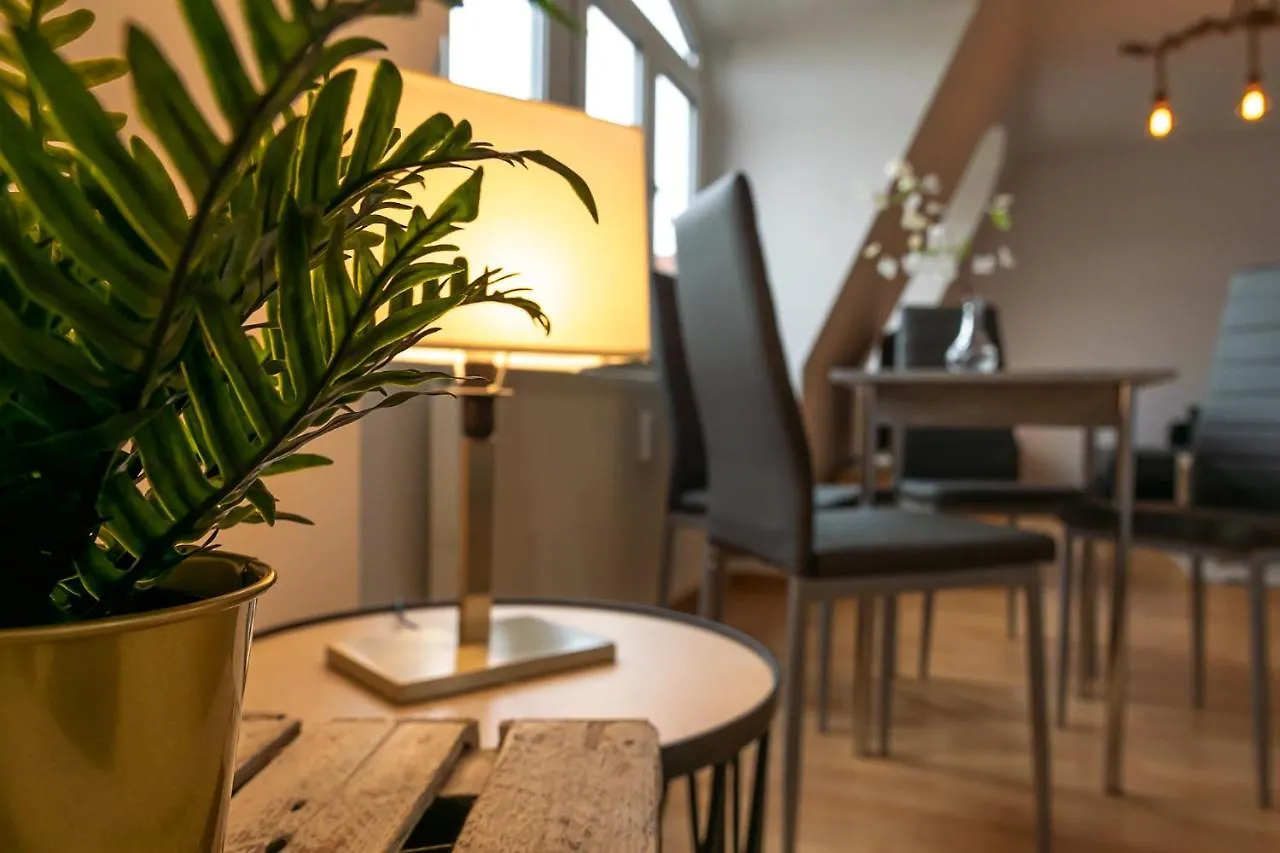 Ferienwohnung Loft 65 qm Netflix WLAN Boxspringbett bis 4 Pers Leipzig 0*,  Deutschland