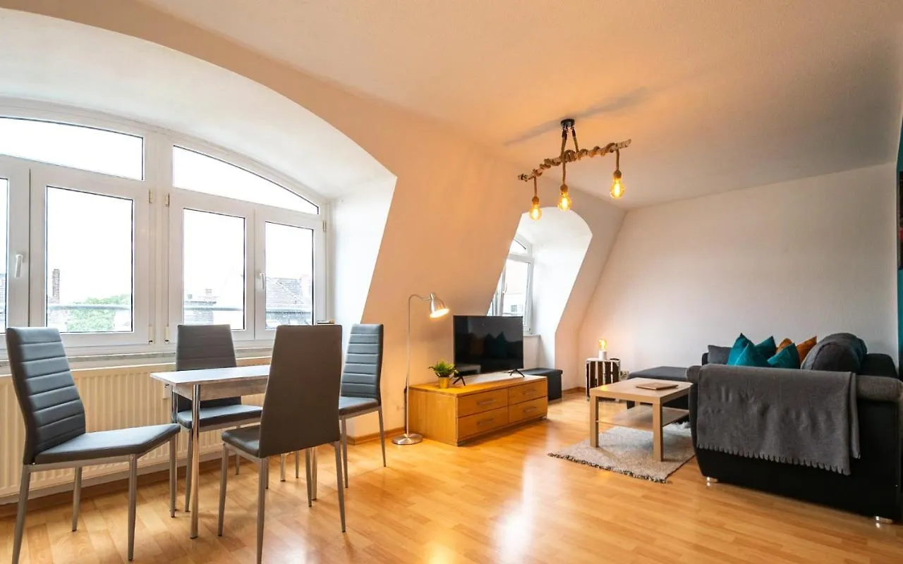 Ferienwohnung Loft 65 qm Netflix WLAN Boxspringbett bis 4 Pers Leipzig Deutschland