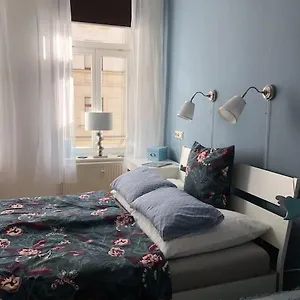 Gruenderzeitwohnung In Beliebter Suedvorstadt Leipzig